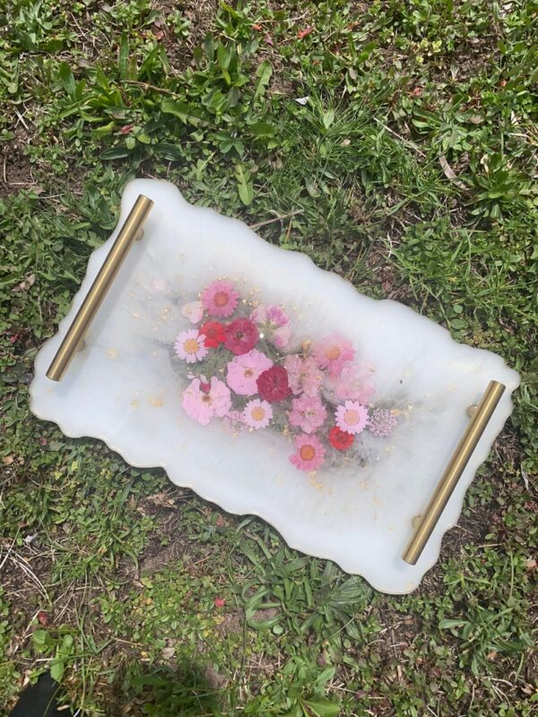 Fazzilet flower epoxy resin tray